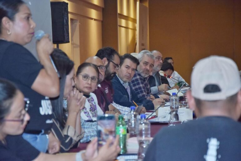 Gobierno federal y estatal reciben propuestas de pueblos indígenas para el Plan Michoacán