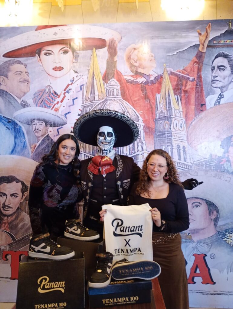El Salón Tenampa y Panam lanzan tenis conmemorativos de los 100 Años de la Catedral del Mariachi
