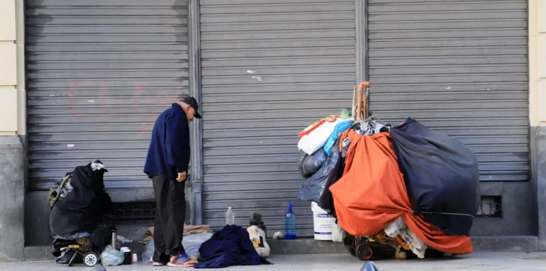 Invalida SCJN multas por dormir en la calle en Morelos