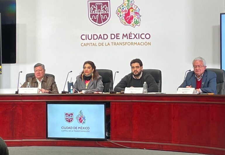Promete Brugada atención a vecinos de la Tabacalera, por feria navideña