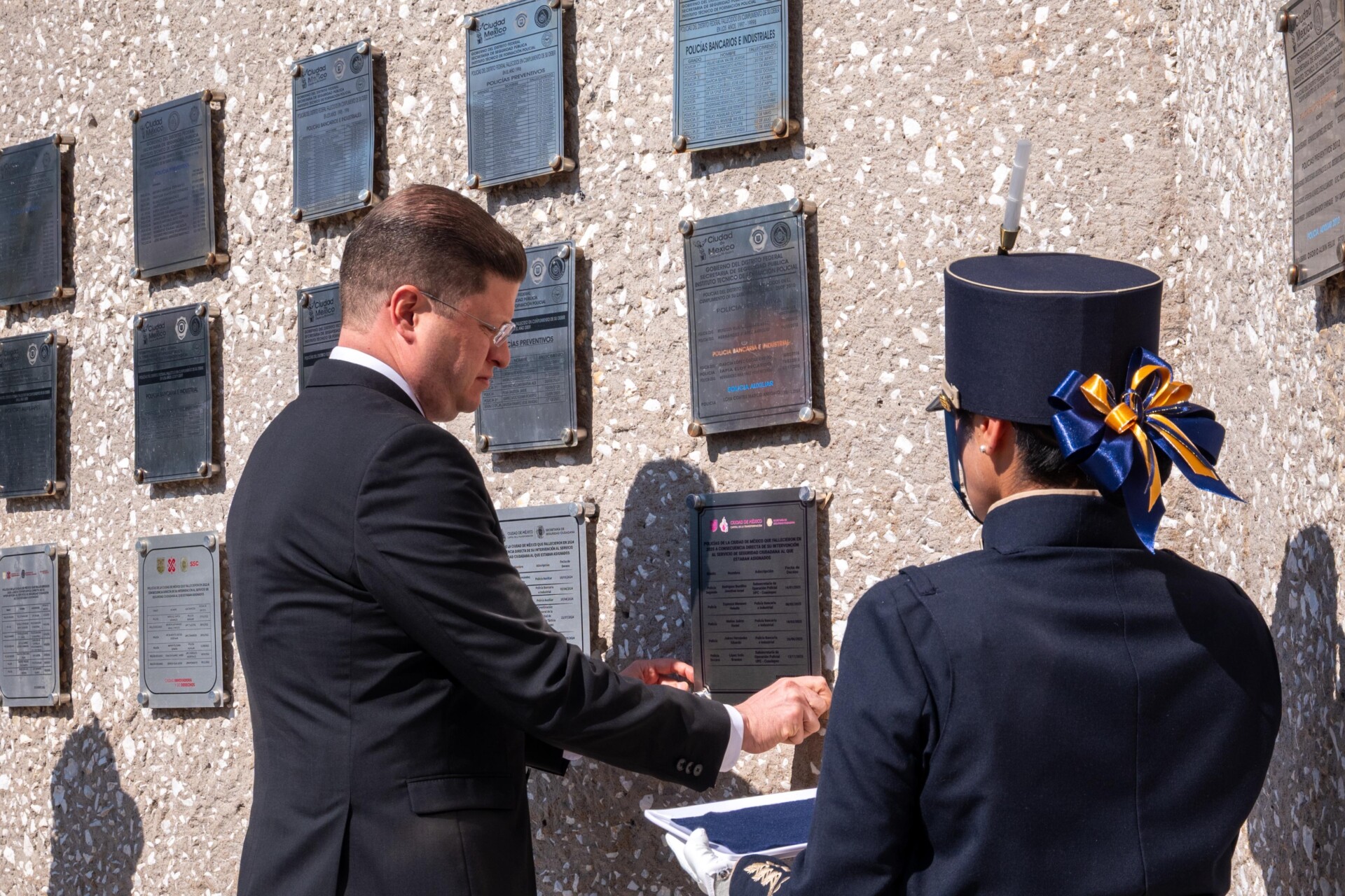 066bd1c7-83c0-433d-b834-d5a5bcb123f2