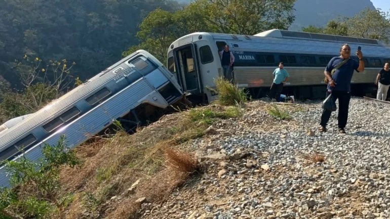 Aumentan los fallecidos por descarrilamiento del Tren