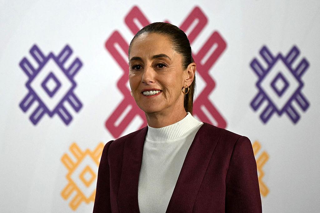 Sheinbaum frena especulaciones y asegura que no habrá relevos en su equipo