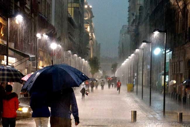 Se esperan tormentas con actividad elÃ©ctrica en el Valle de MÃ©xico