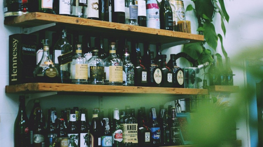 Senado analiza actualizar IEPS en bebidas alcohólicas