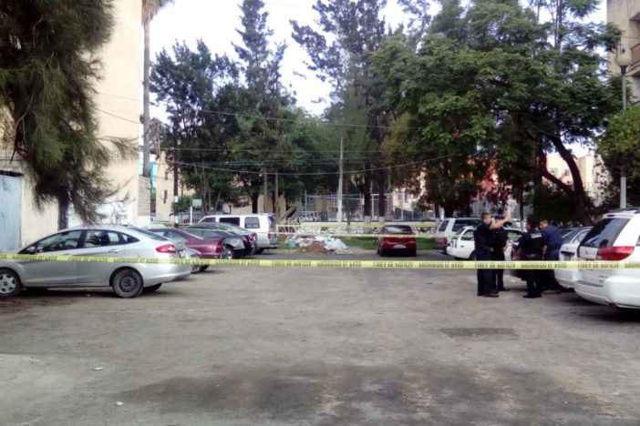 Hallan tres cuerpos embolsados y uno mutilado en Jalisco