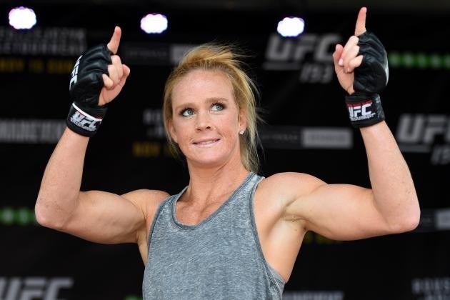 Holly Holm vuelve a vencer con un KO