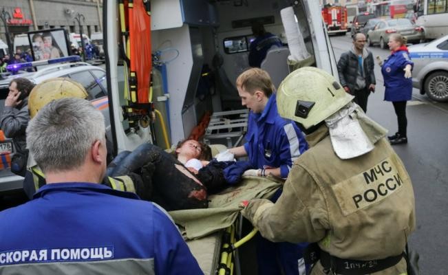 Explosión en metro de San Petersburgo al menos 10 muertos