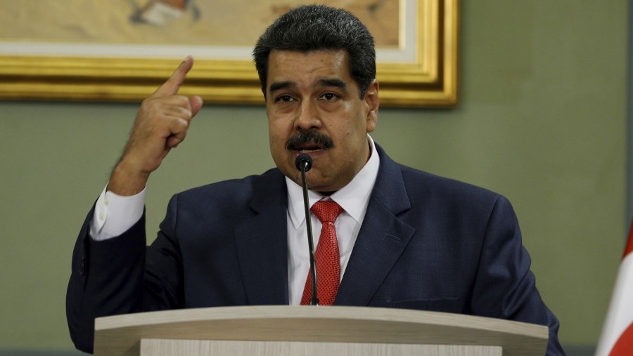 EU impone sanciones compañía venezolana; Maduro responde