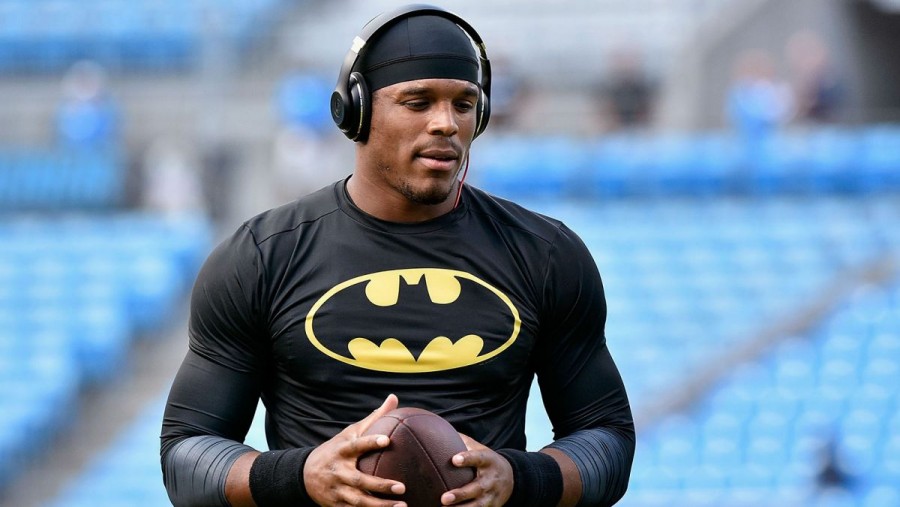 Someterán a Cam Newton a cirugía en el hombro