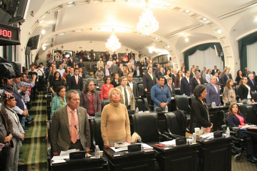 Incertidumbre sobre quién defenderá a la Constitución capitalina de las acciones promovidas en la SCJN