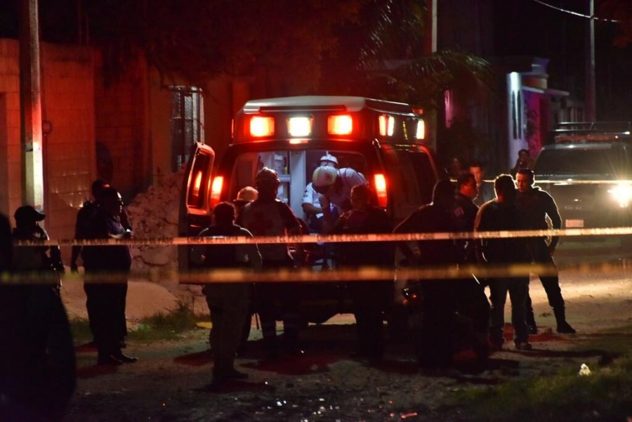 Matan sicarios a mujer en Cancún, buscaban a su hijo