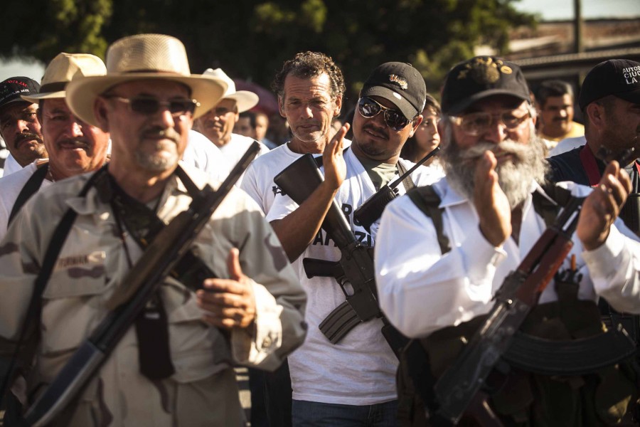 AMLO rechaza a grupos de autodefensa; no es su labor garantizar la seguridad, dice