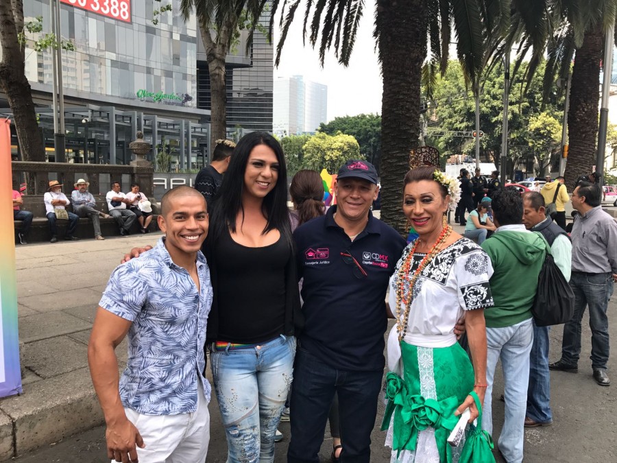 Regidora de Guanajuato cambió de género en marcha LBTTTI de la CDMX