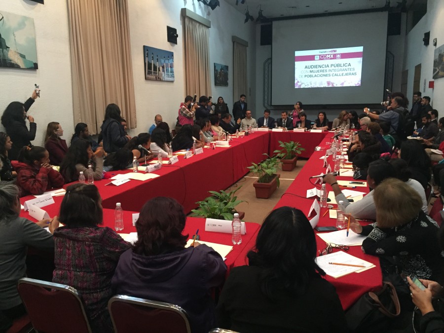 Secretaría de Gobierno y Sedeso realizan audiencia pública con mujeres en situación de calle