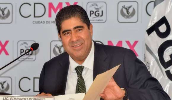 Se reúne Procurador con comisionado de INM