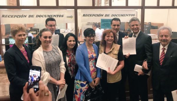 Acuden ex constituyentes del PRI a la SCJN para defender la Constitución CDMX