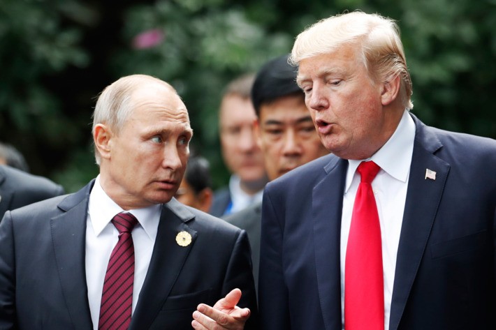 El Kremlin estima que acusar a Trump de ser un agente ruso es estúpido