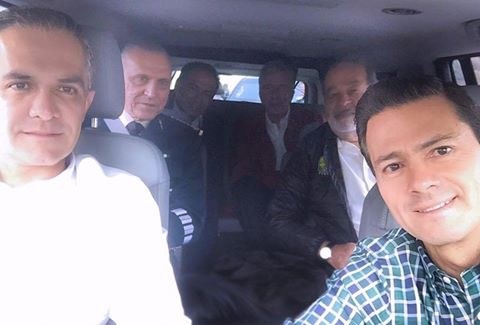 PeÃ±a Nieto ofrece ride a Carlos Slim