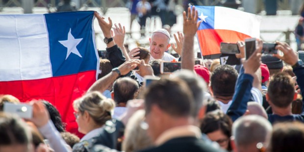 Papa escribe a obispos chilenos tras informe de abusos