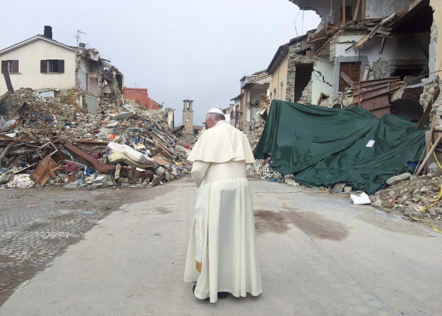 Visita papa Francisco  poblaciÃ³n afectada por terremoto en Italia