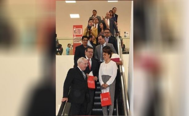 Primera escalera eléctrica llega a Tlaxcala