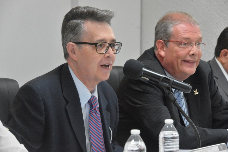 Morena propone a Carlos Esquivel Lacroix como titular de Agencia de Atención Animal