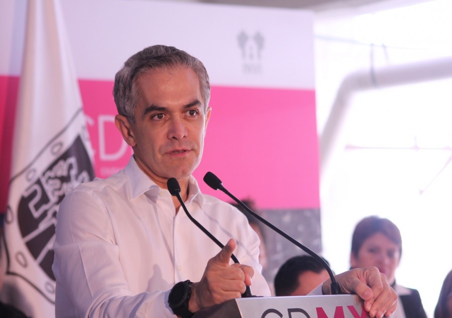 Invita Mancera a diputados de Morena a que lean Constitución Federal en materia de alcaldías