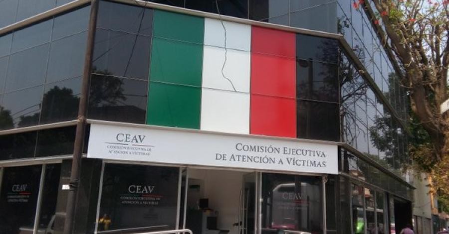 Familiares de desaparecidos exigen justicia; se manifiestan en la CEAV