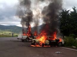 Normalistas liberan a policÃ­as retenidos en MichoacÃ¡n