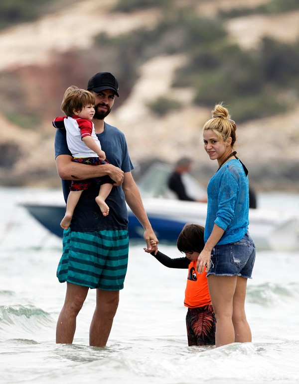 Shakira traslada a sus médicos a Barcelona para no separarse de su familia