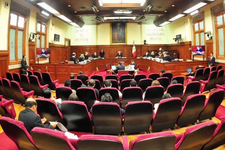 Monreal aplaude decisión de la SCJN; panistas lo lamentan