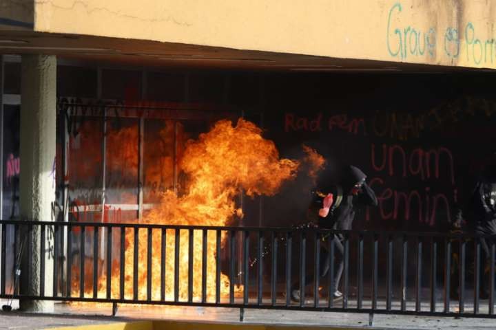 Senado condena vandalismo en la UNAM