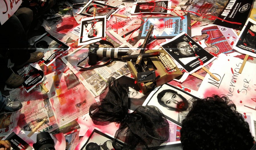 Periodistas protestan en Chihuahua por asesinato