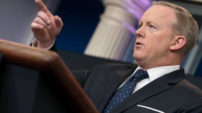 Sean Spicer presenta su renuncia como vocero de la Casa Blanca