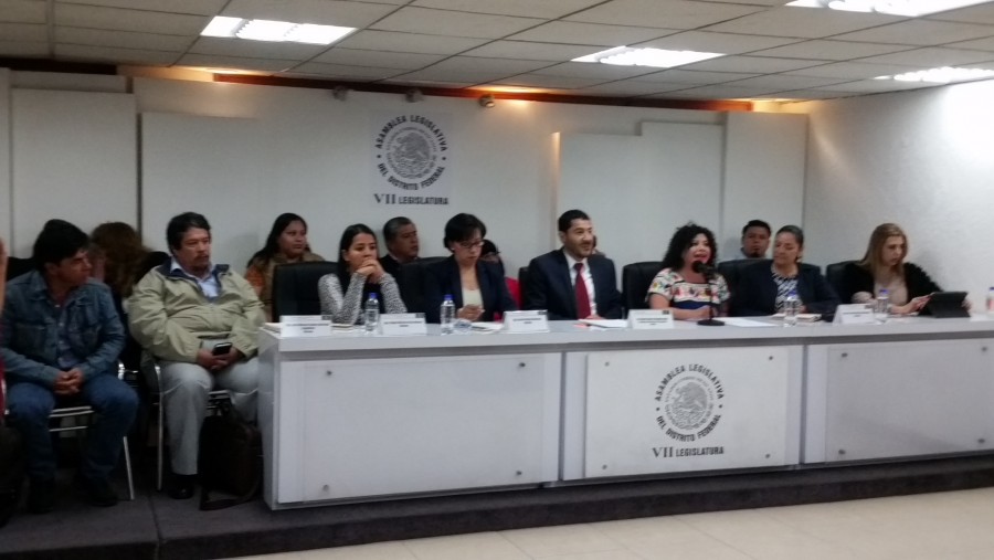 Rechaza Morena sumarse a un frente partidista para defender Constitución CDMX