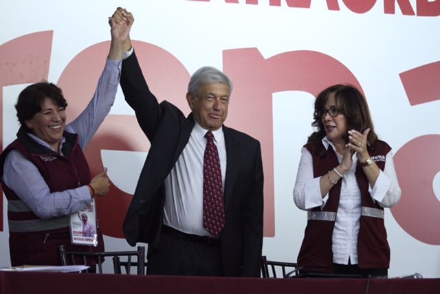 AMLO rechaza alianzas con PRD y PAN; abre la puerta sólo a PT