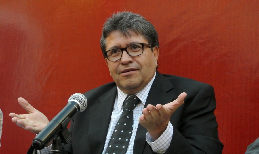 Vecinos de CuauhtÃ©moc denuncian a Monreal por apoyar a Bruno Bichir