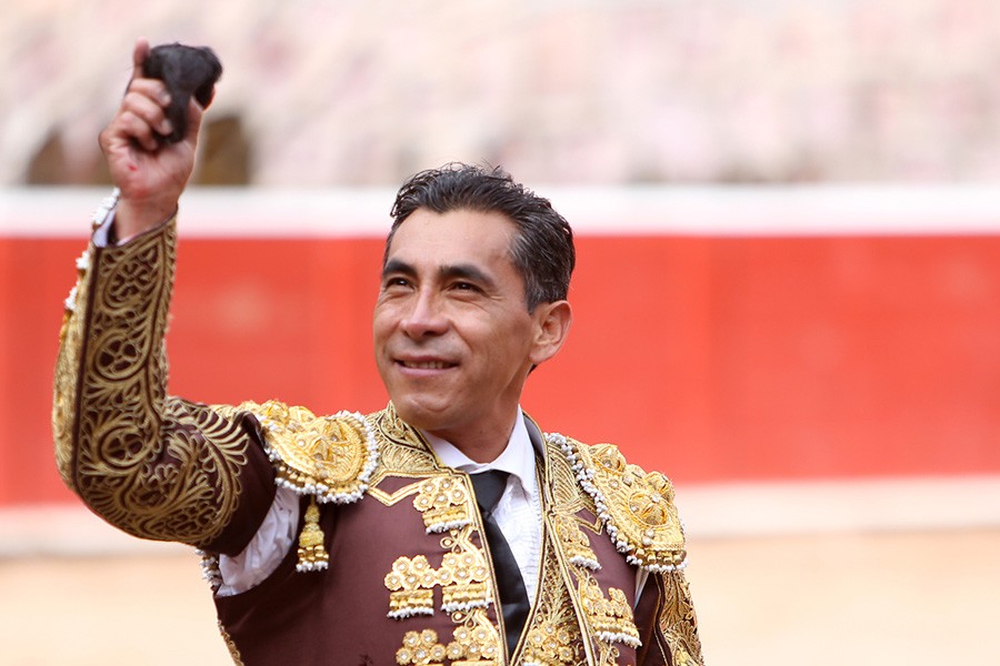 Zotoluco se retira en la monumental Plaza México