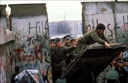 Festejan la caída del Muro de Berlín