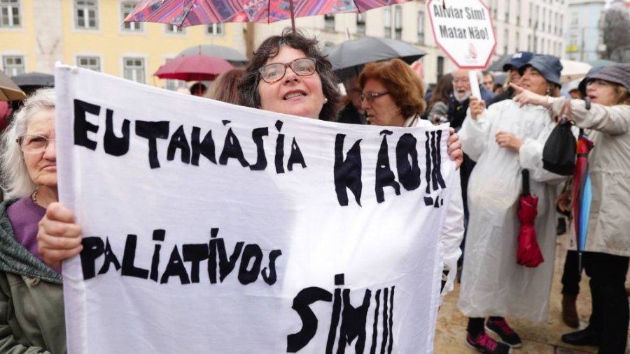 Portugal debate eutanasia y suicidio asistido
