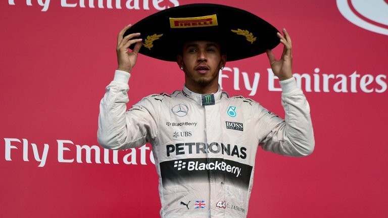 Hamilton gana la pole en el Gran Premio de México