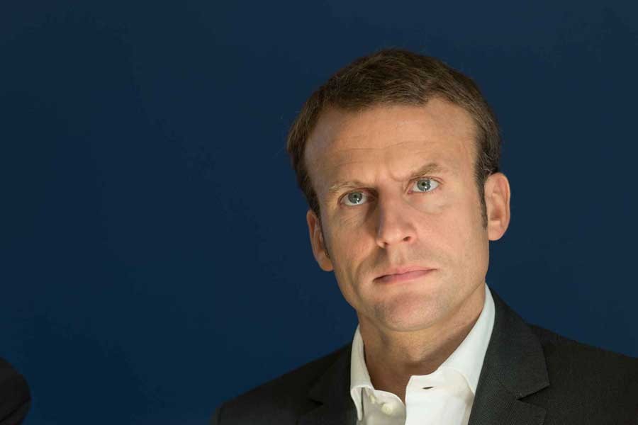 Macron propone refundar la Unión Europea