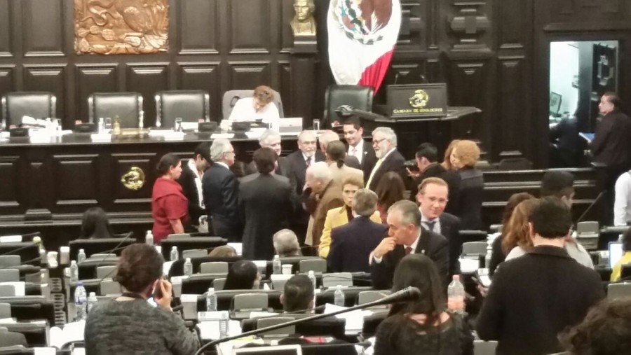Legalizan constituyentes posesión de inmuebles obtenidos por invasiones o despojos