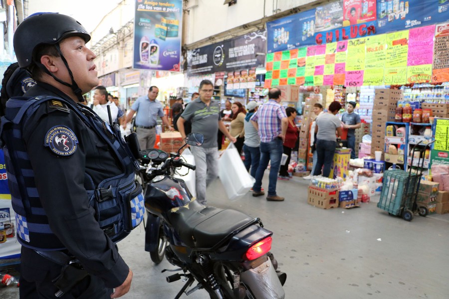 Cae asaltante en la Central de Abasto