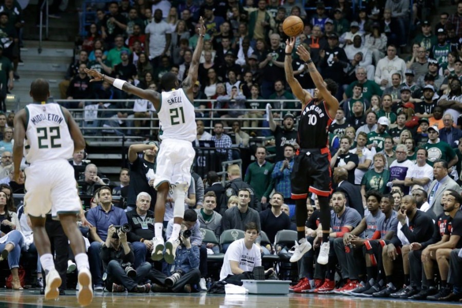 Raptors empata la serie al vencer a Bucks en juego 4
