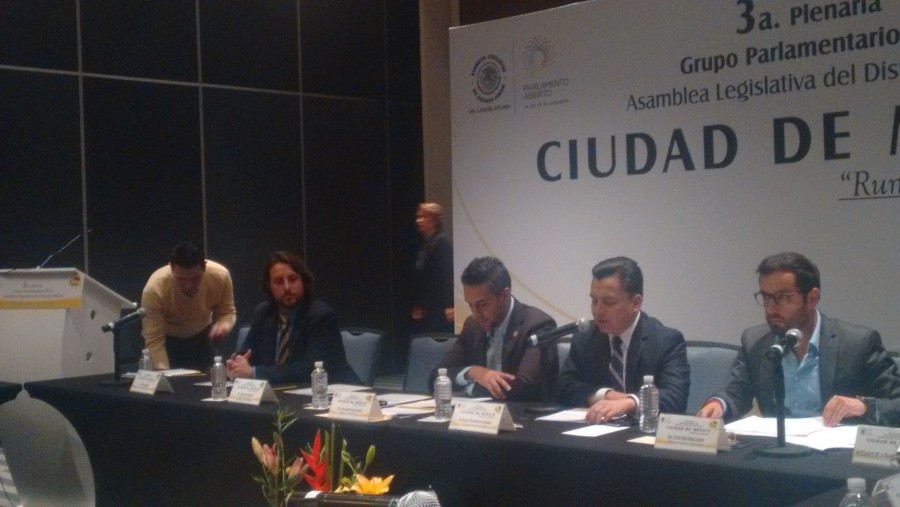 Descarta Granados formar parte del grupo Constituyente