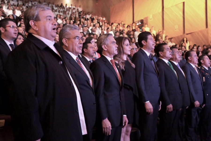 Convoca Mancera a cambiar de régimen en 2018