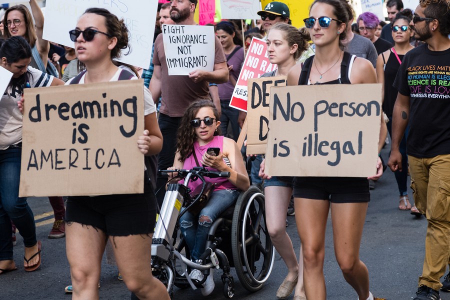 Ordena juez al gobierno de Trump mantener programa Daca