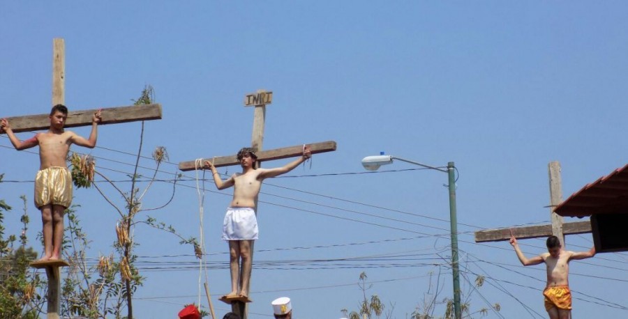 Hombre que representaba a Judas muere ahorcado durante procesión en Tancítaro